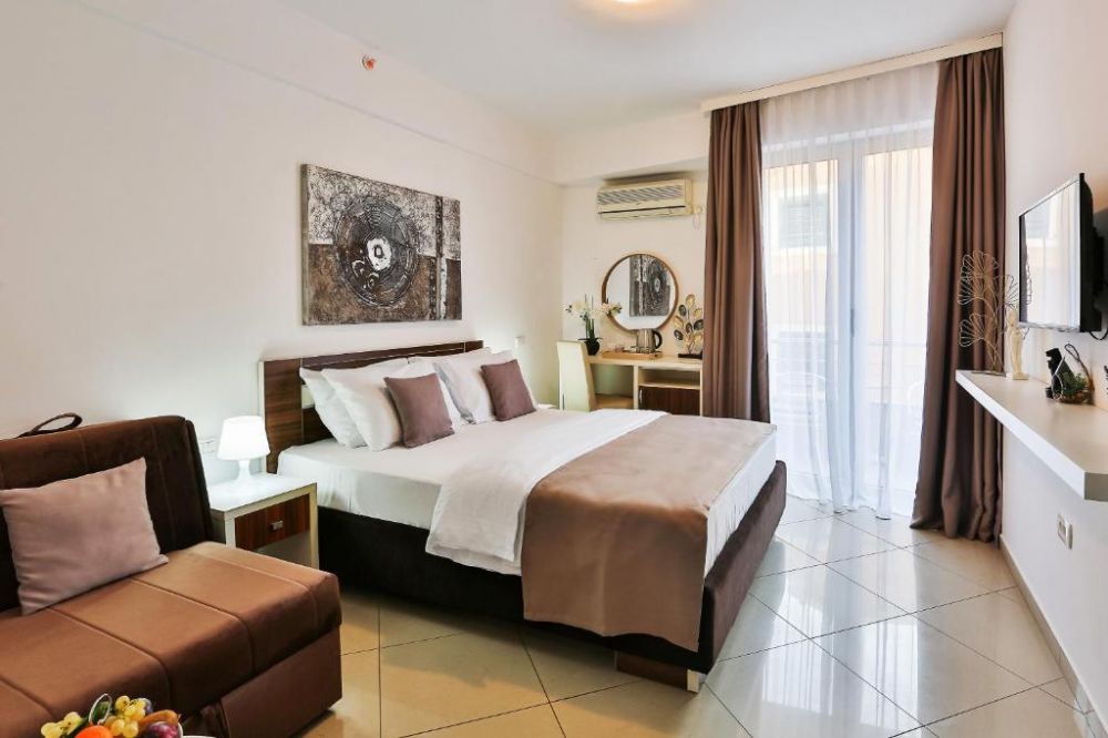 Double Room With Extra Bed, La Mer Hotel 4*