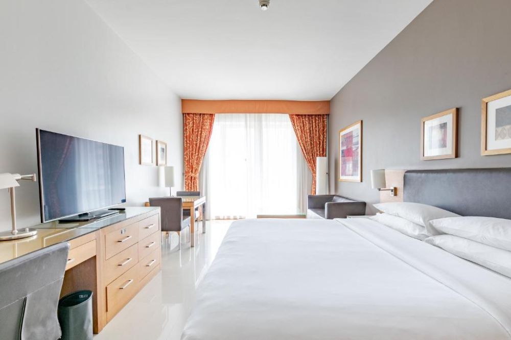 Classic King/ Twin Room, Four Points By Sheraton Bur Dubai (ex. Four Points By Sheraton Downtown) 4*