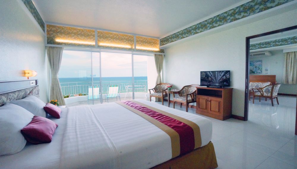 2 Bedroom Family Suite, Pattaya Park Beach Resort 3*