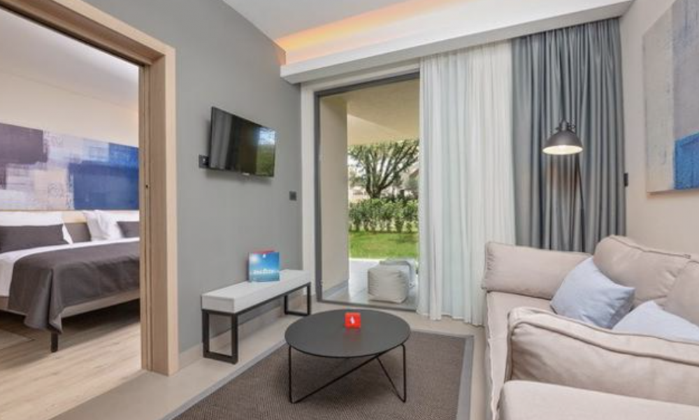 PREMIUM GARDEN SUITE WITH TERRACE PARK SIDE, Garden Suites Park Plava Laguna 4*