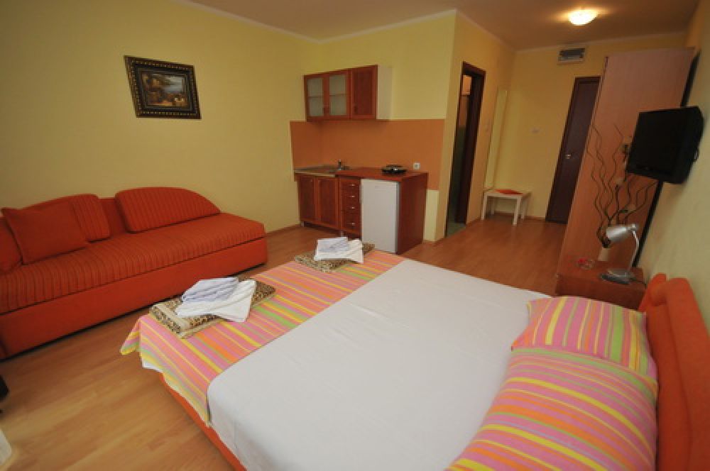 Studio 02+1, Jovana Guest House 3*