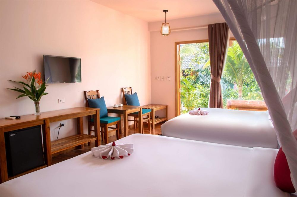 Superior DBL/TRPL Room, La Casa Resort 3*