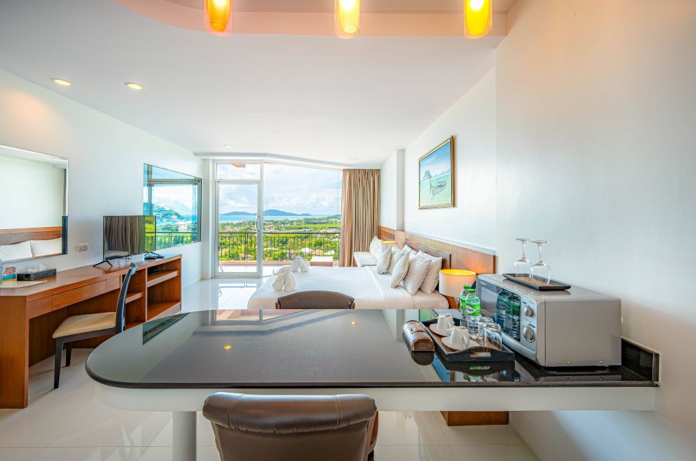 Jacuzzi Suite Sea View, The View Rawada Phuket 4*