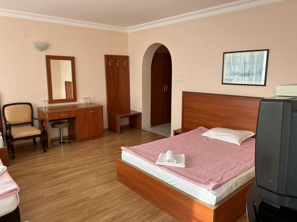 Quintuple Room, Consul Sv.Vlas 3*