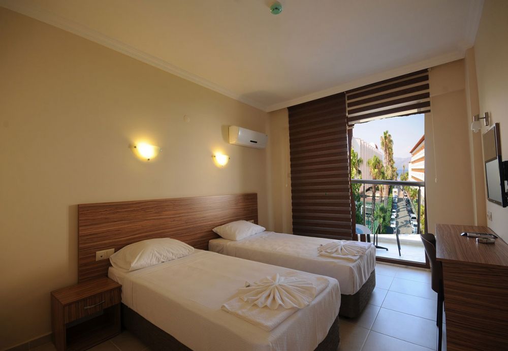 Standart LV/SV, Astoria Beach Hotel 4*