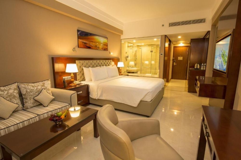 Superior/Deluxe King, Marino Beach Colombo 4*