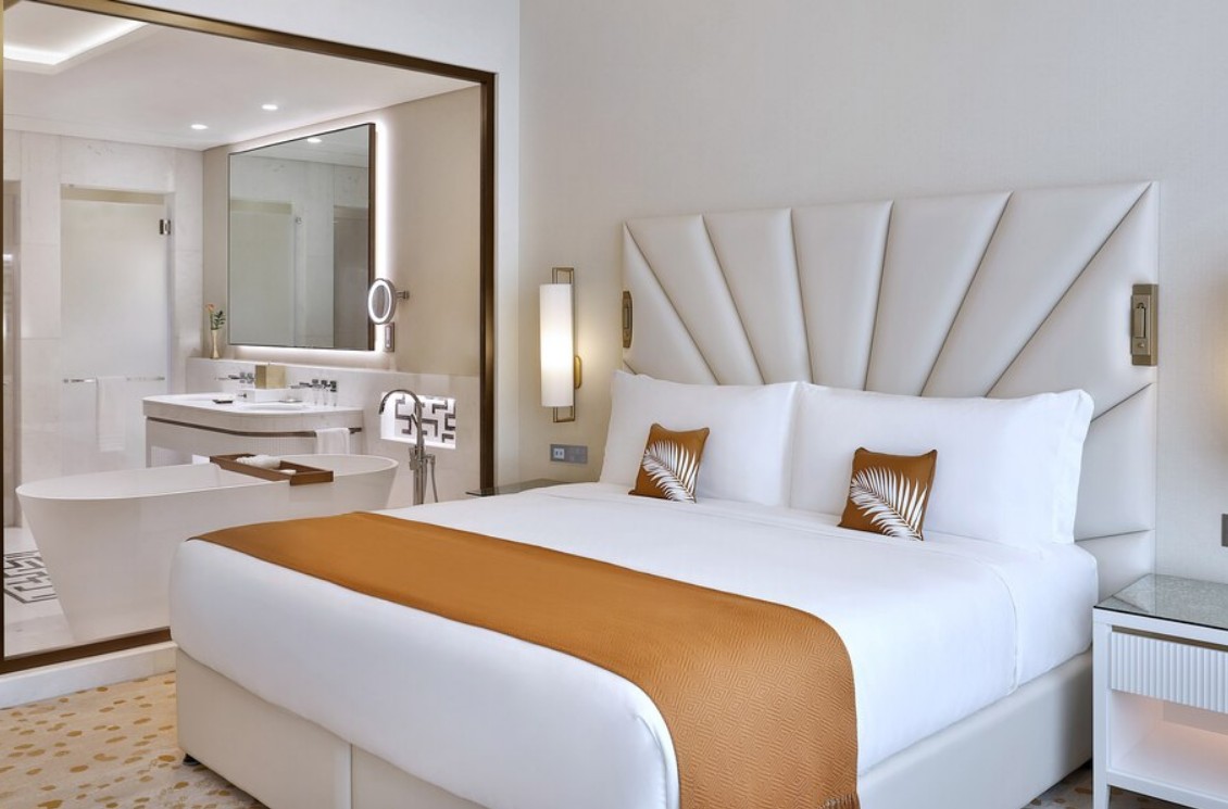 Deluxe Twin/ King, The St. Regis Dubai The Palm 5*