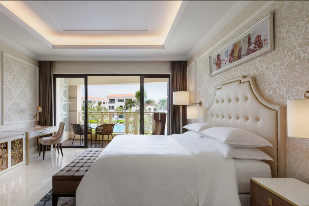 Deluxe Bay/Pool/Sea View, Sheraton Grand Danang 5*