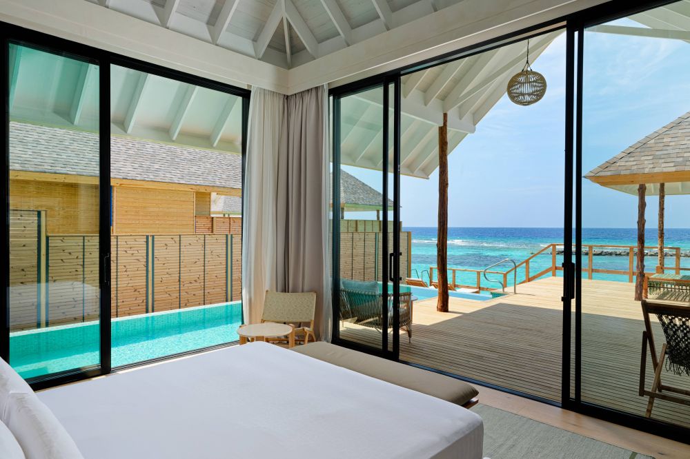 Deluxe Water Pool Villa, Ananea Madivaru Maldives 5*