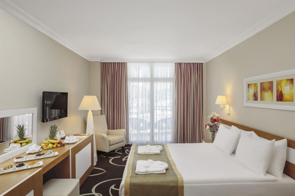 Standart Rooms Land View, DOBEDAN World Palace Kemer (ex. Alva Donna World) 5*