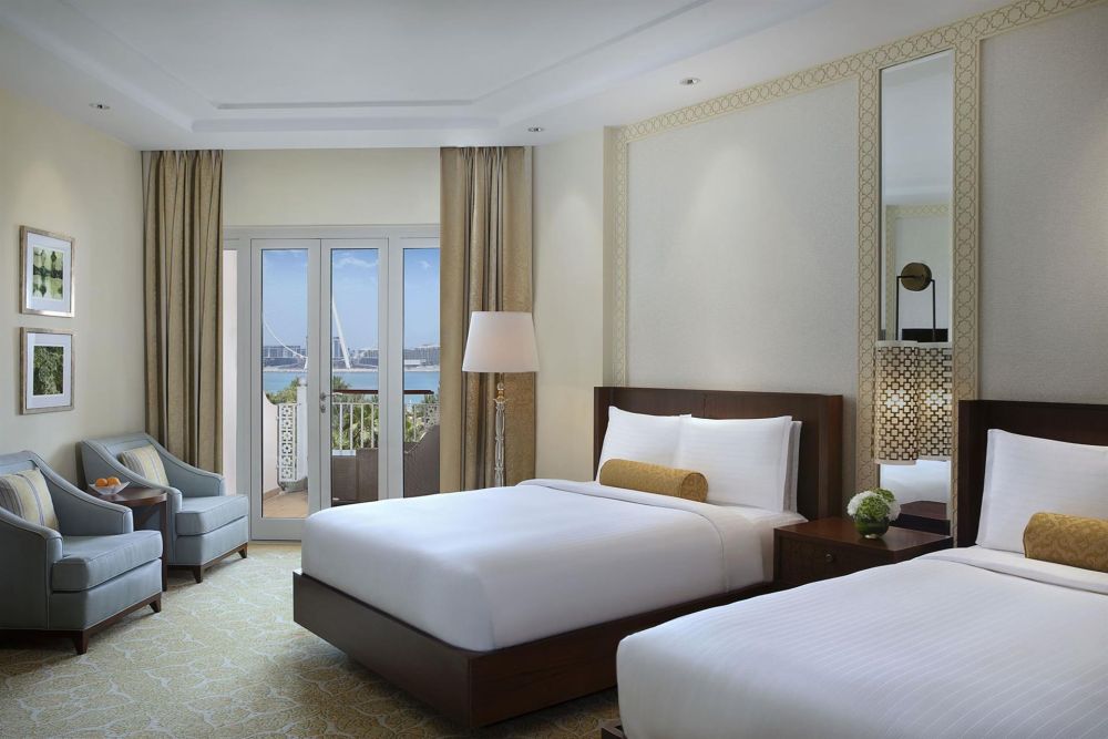 Club Ocean View, The Ritz-Carlton, Dubai JBR 5*