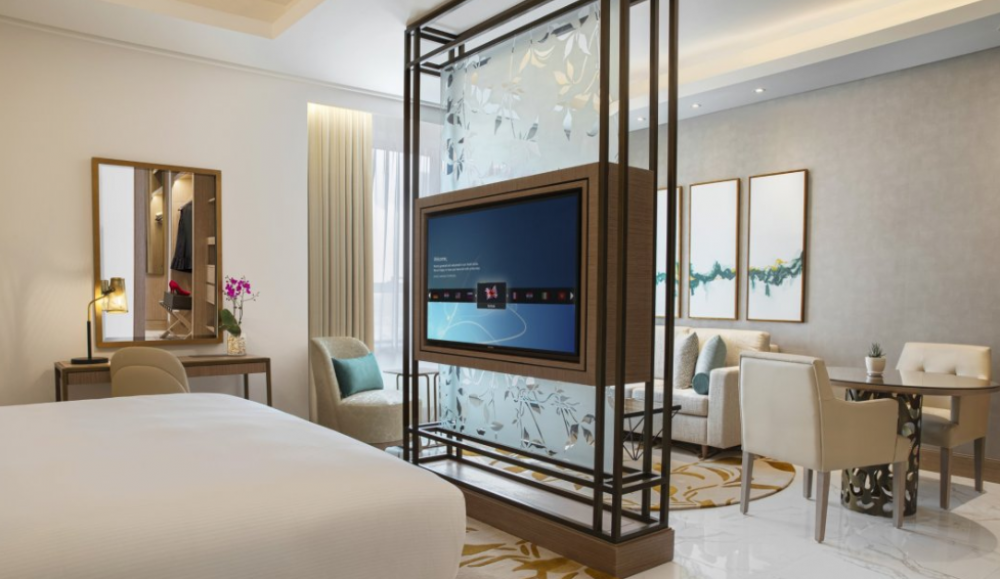 King Bedroom CV, Al Jaddaf Rotana Suite Hotel 5*