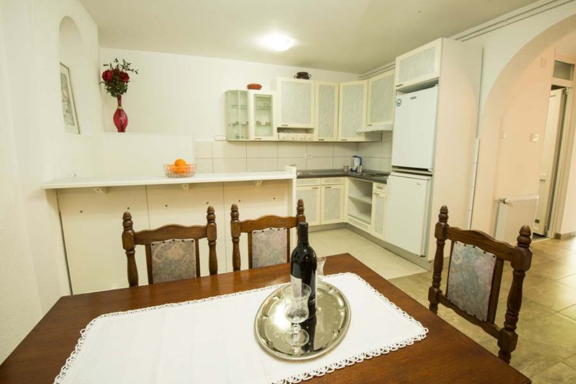 2 Bedroom Apartment 04+2, Popovic 3*