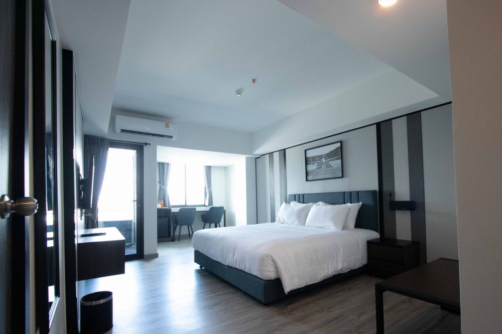 Suite, 12 The Residence Hotel & Apartment 3*