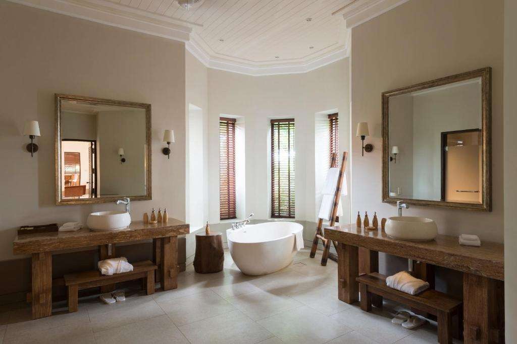 Prestige Ocean Villa, Cape Weligama 5*