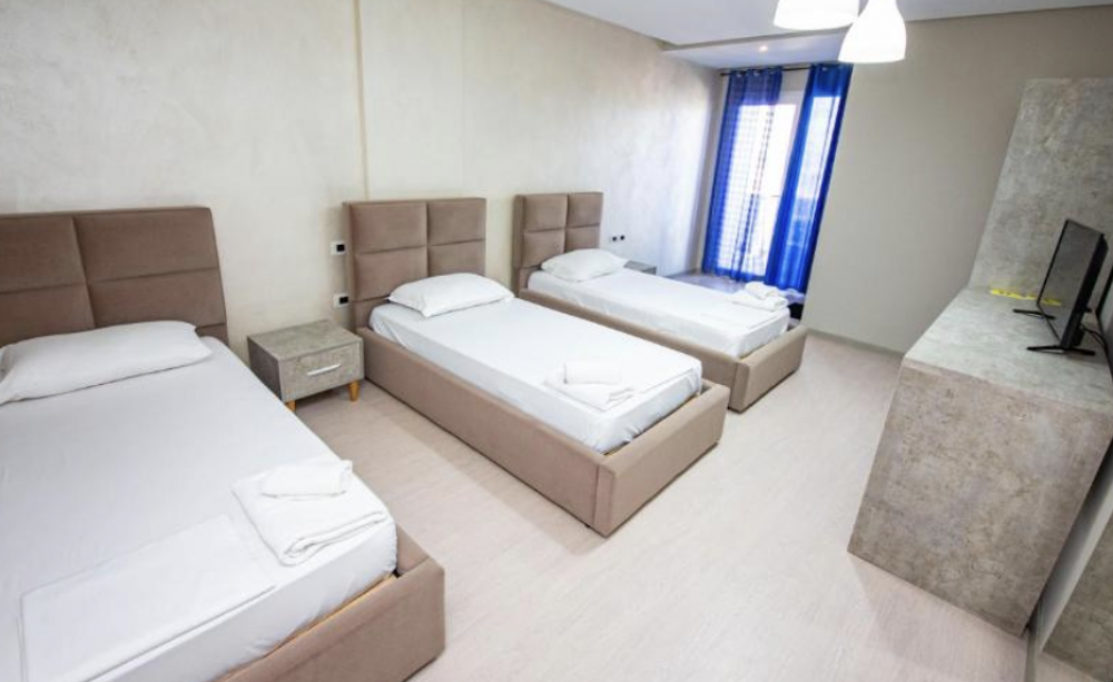 Comfort Triple Room, Miki (ex. Albion) 4*