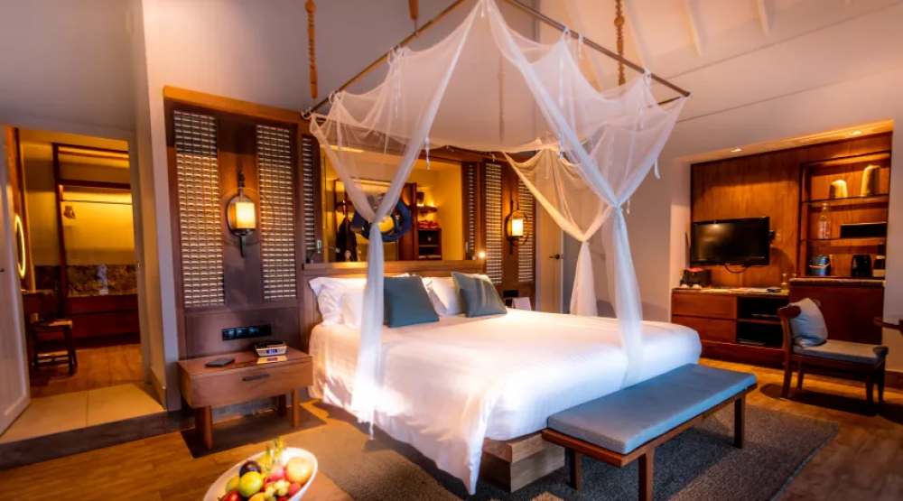 Reethi Muraka Overwater Villa, Centara Grand Island Resort & Spa 5*