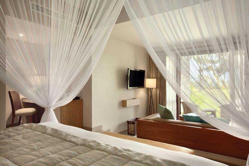 Deluxe Ocean View Garden Room, Kempinski Seychelles Resort 5*