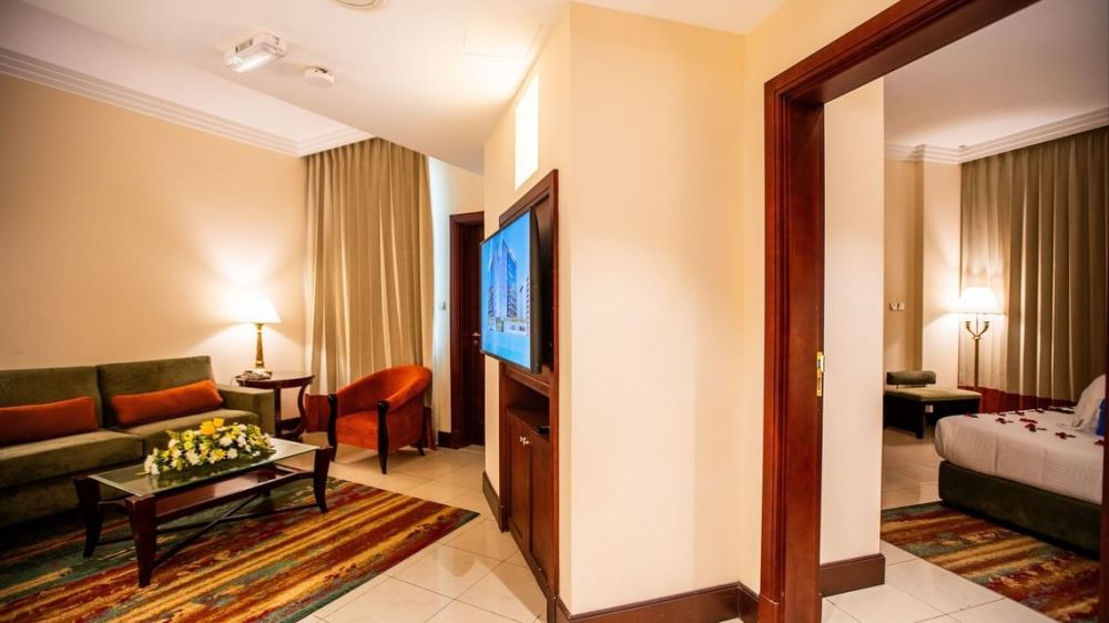 Executive 1 Bedroom Apartment, City Seasons Suites Dubai 4*