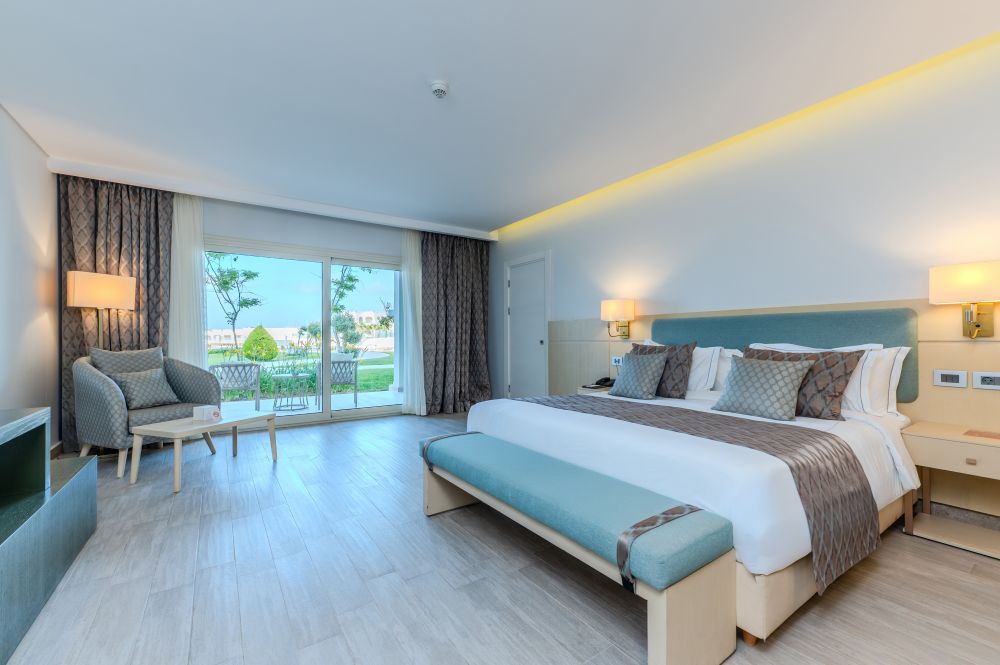 Deluxe King Room, Bougan Villea Retreat Maldives 