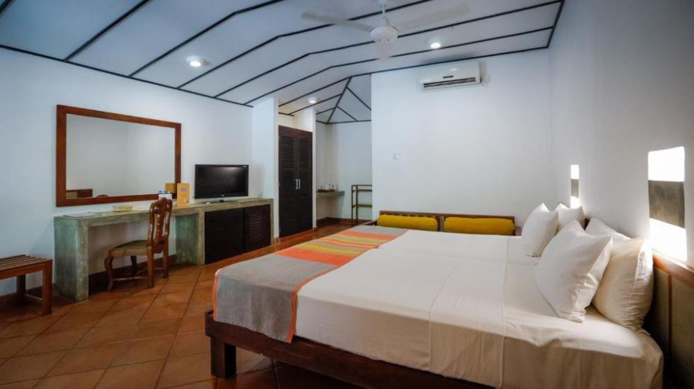 Standard Room, Nilaveli Beach Hotel 3*