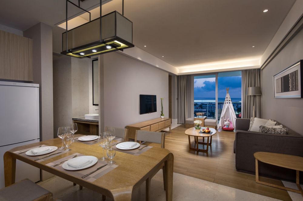 Family Twin Beds Suite, Wyndham Sanya Bay 5*