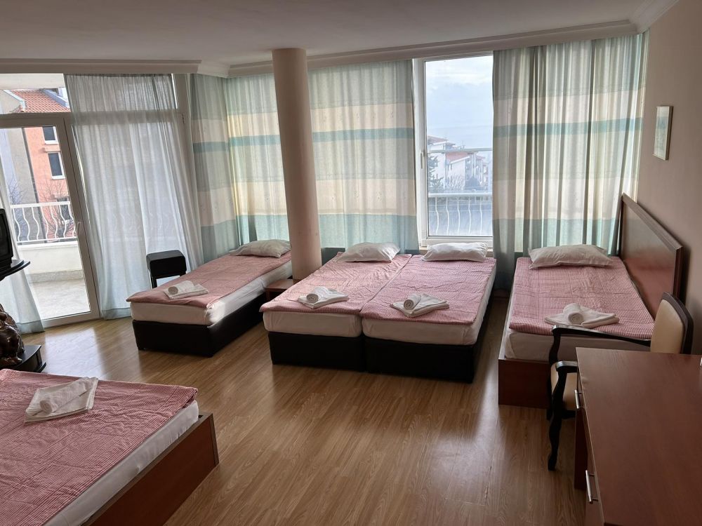 Quintuple Room, Consul Sv.Vlas 3*