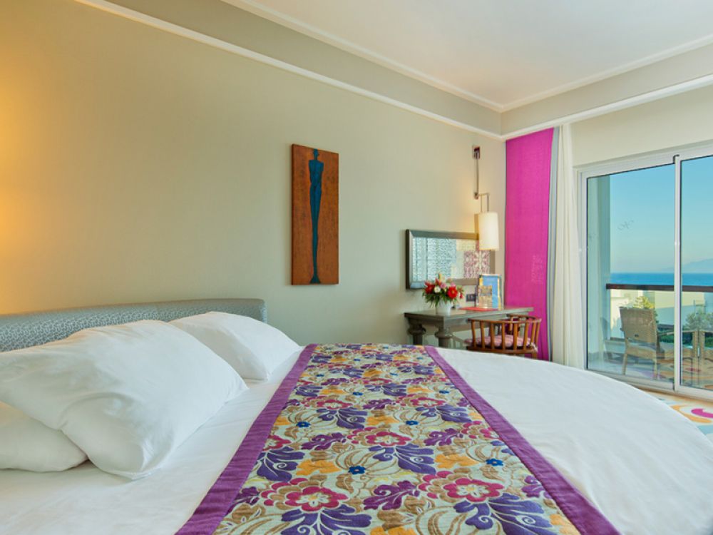 Romance Suite, Xanadu Island 5*