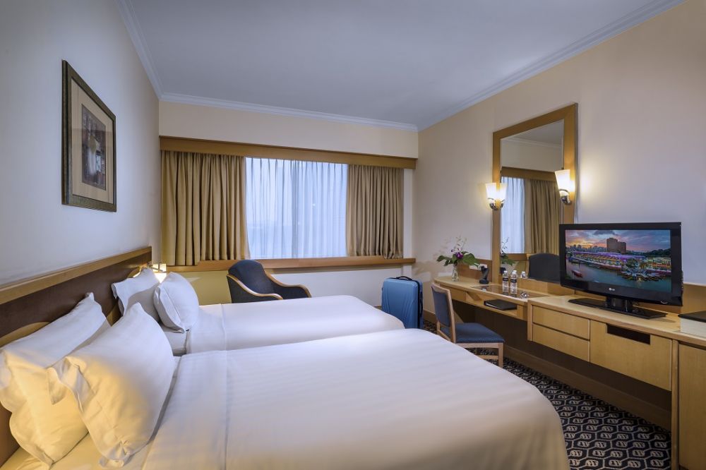 Superior Room, Furama City Centre 4*