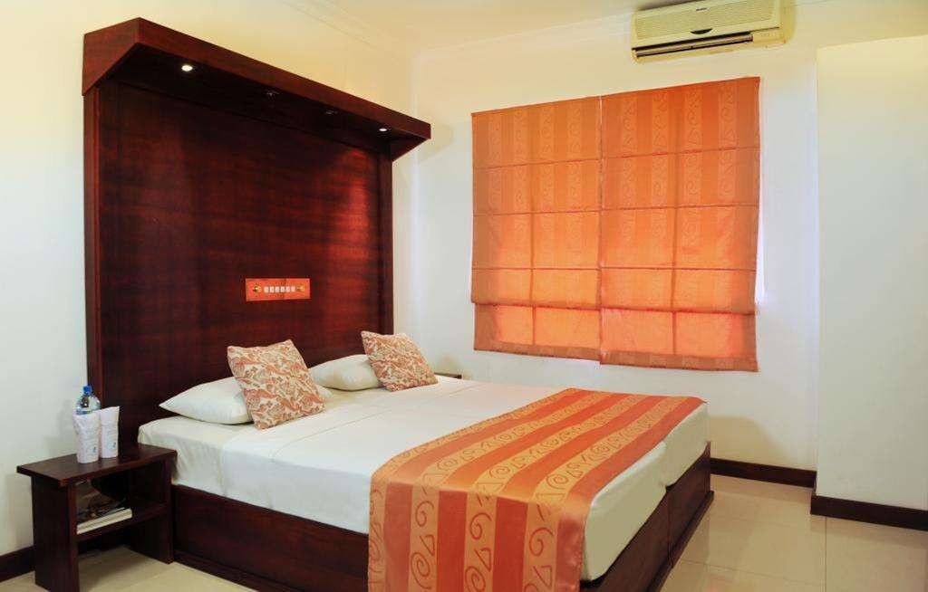 Standart, Golden Star Beach Hotel 2*