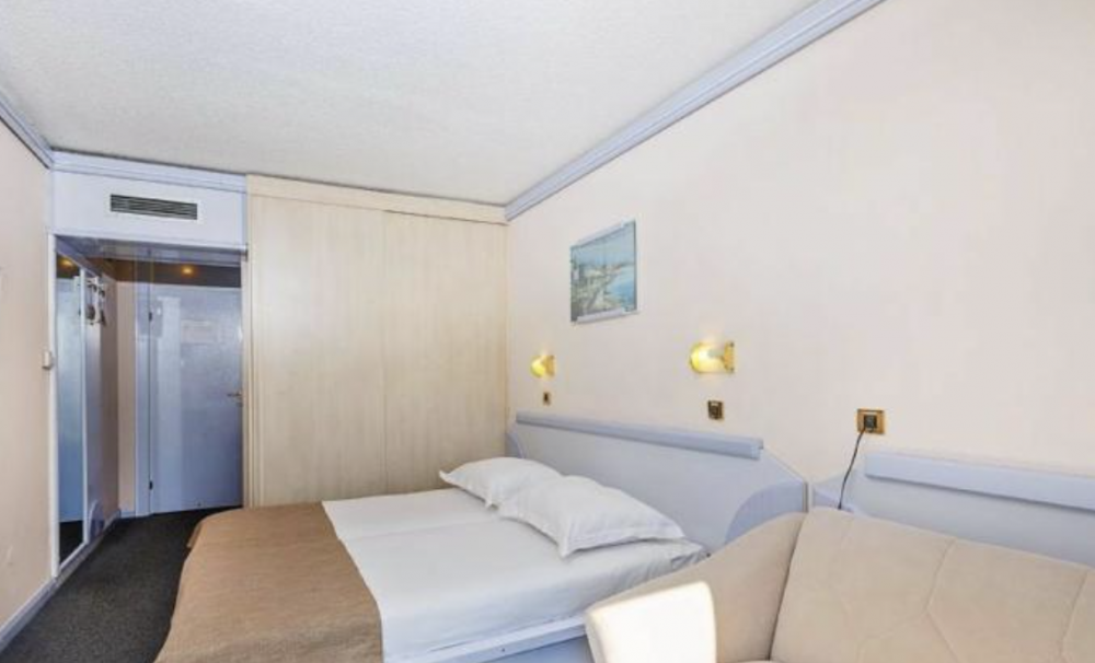 CLASSIC ROOM WITH BALCONY - EXTRA BED, Hotel Plavi Plava Laguna 3*