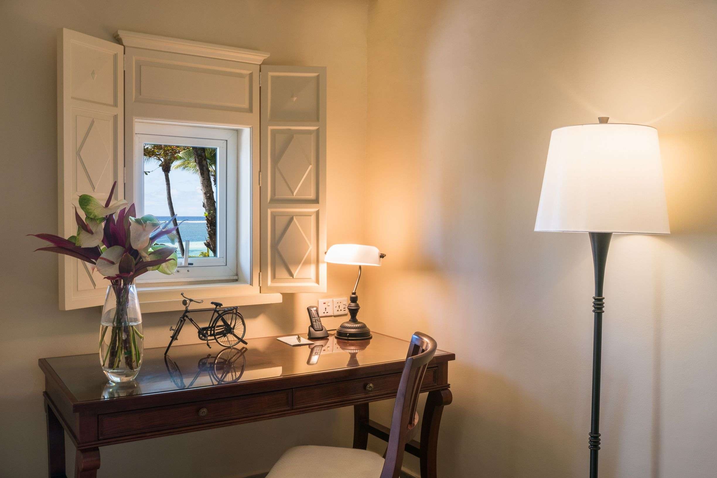 Colonial Ocean Front Suite, The Residence Mauritius 5*