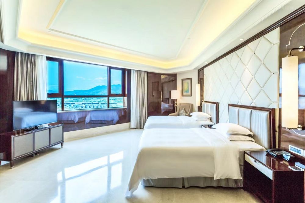 Deluxe Mountain View Room, Tangla Hotel Sanya 5*