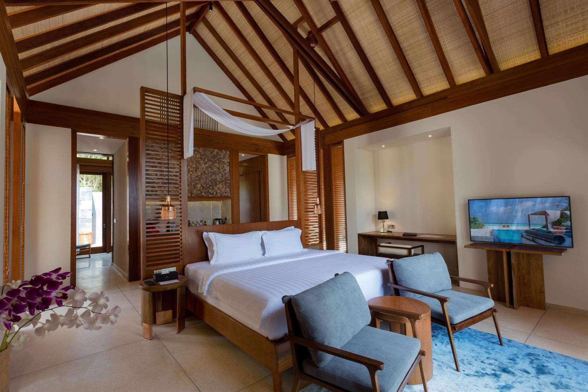 Beach Pool Villa, Furaveri Maldives 5*