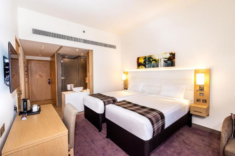 Standard Room, Premier Inn Dubai Dragon Mart 3*