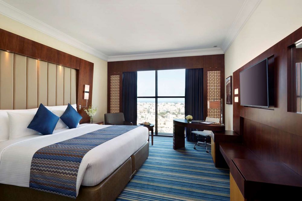 Superior Room, Royal Tulip Muscat 4*