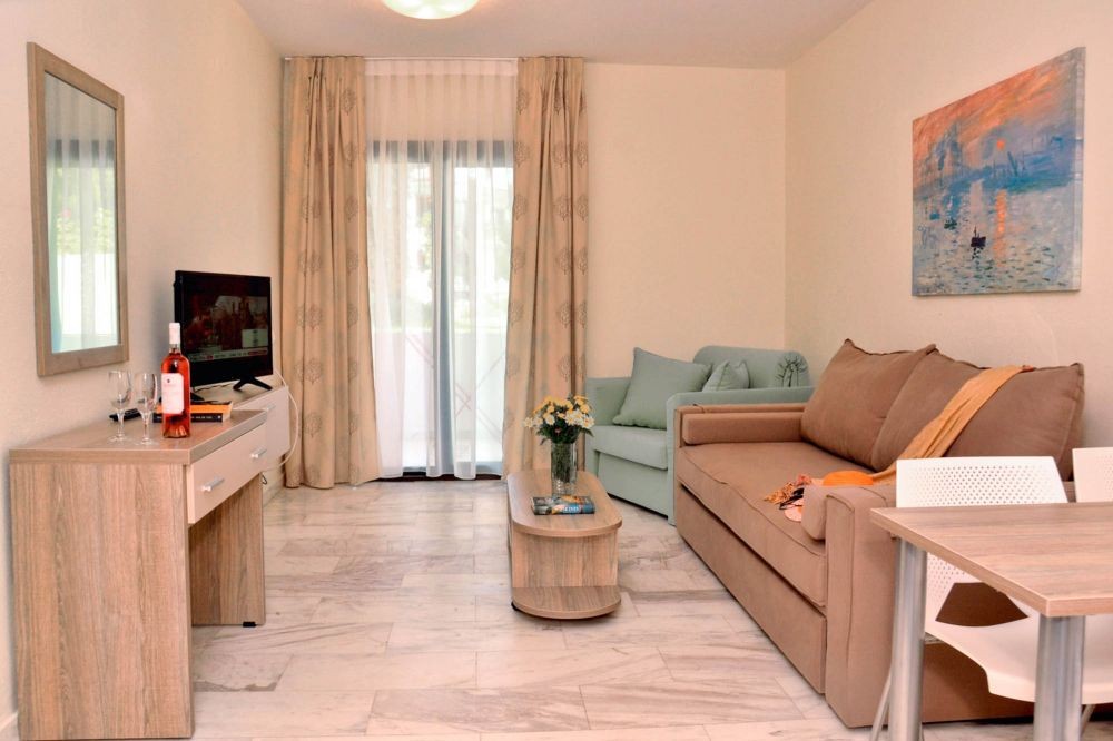 Apartment, Chrousso Village 4*