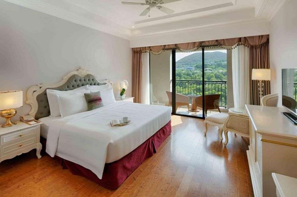 Deluxe Garden View/ Ocean View, Vinpearl Discovery Sealink Nha Trang 5*