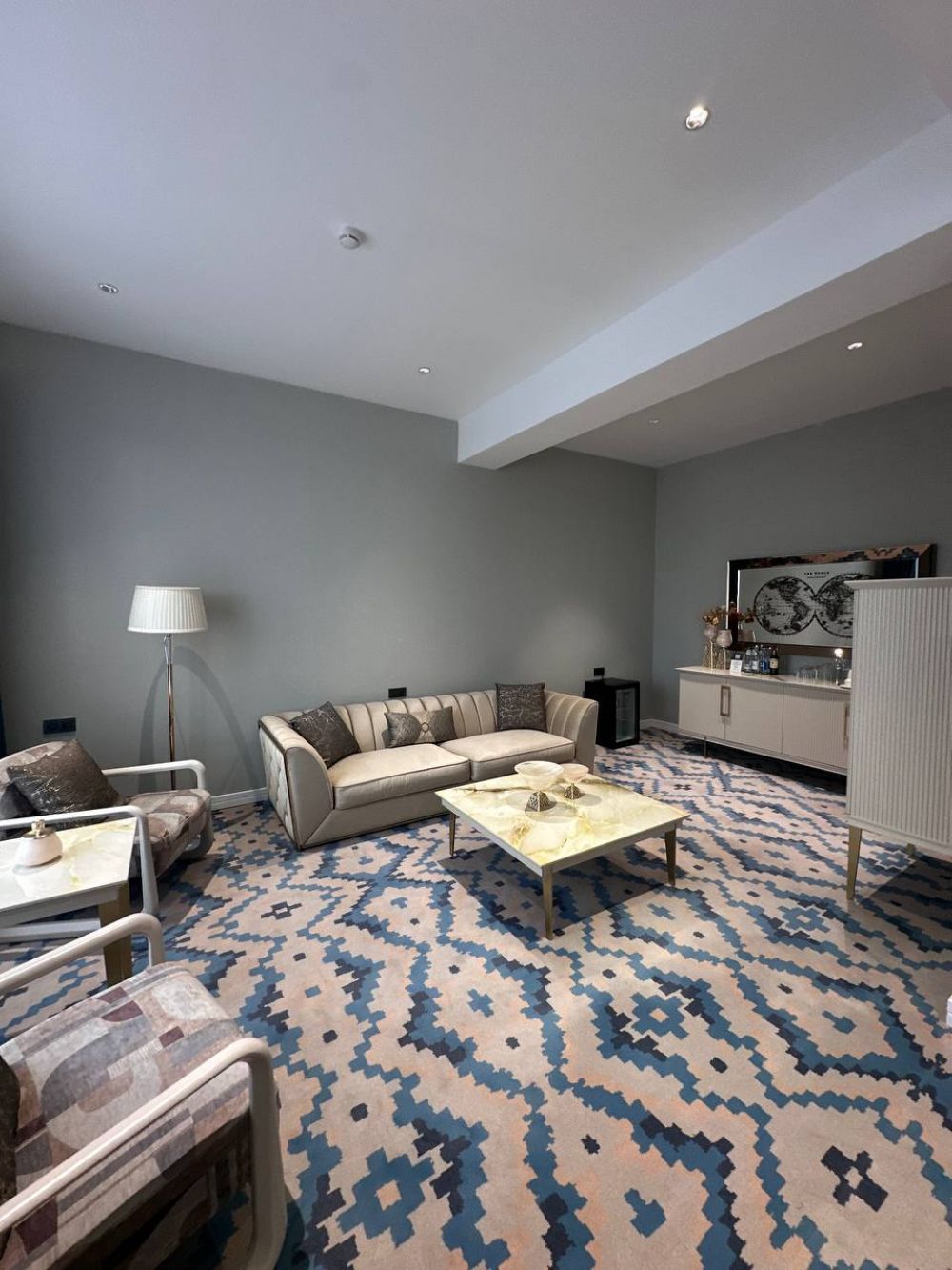 Executive Suite, Park Dedeman Almaty 4*