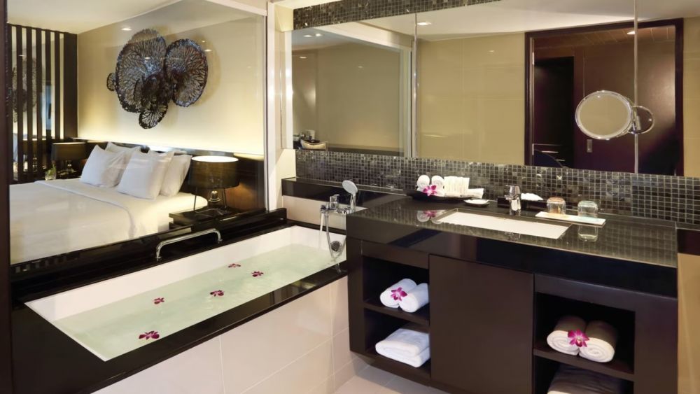 OV Junior Suite, Le Meridien Phuket 5*