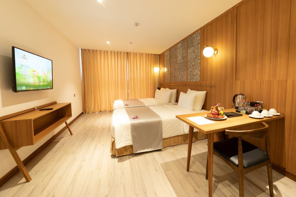 Deluxe Triple Room, Majestic Premium Nha Trang 4*