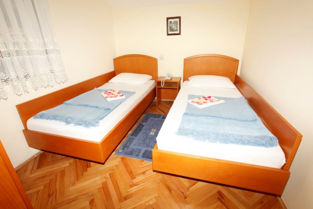 АРР 04, Perovic Apartments 4*