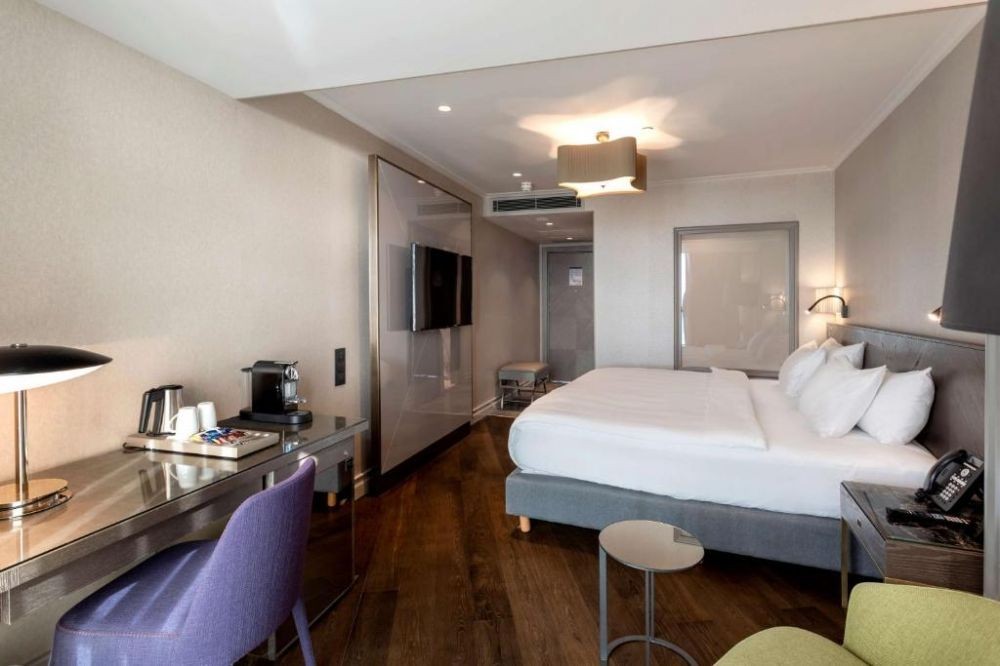 Premium Room, Radisson Blu Istanbul Ottomare 5*