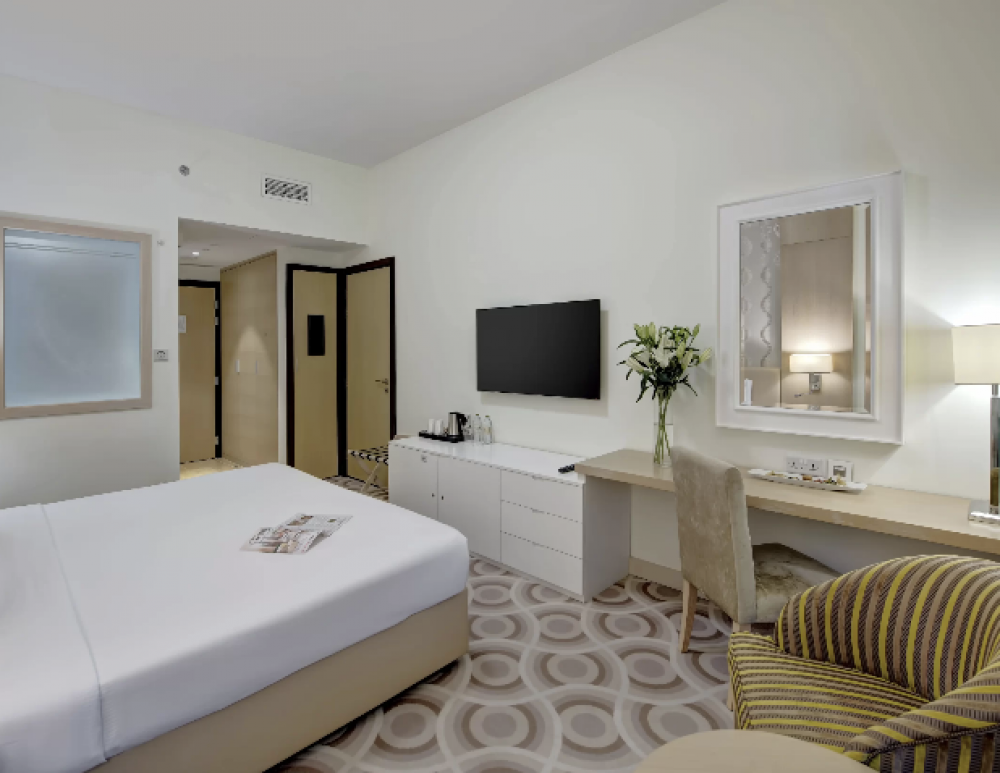 Guest Room, Metropolitan Hotel Dubai 4*