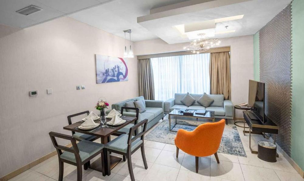 Deluxe 1-Bedroom Apart, City Premiere Hotel 