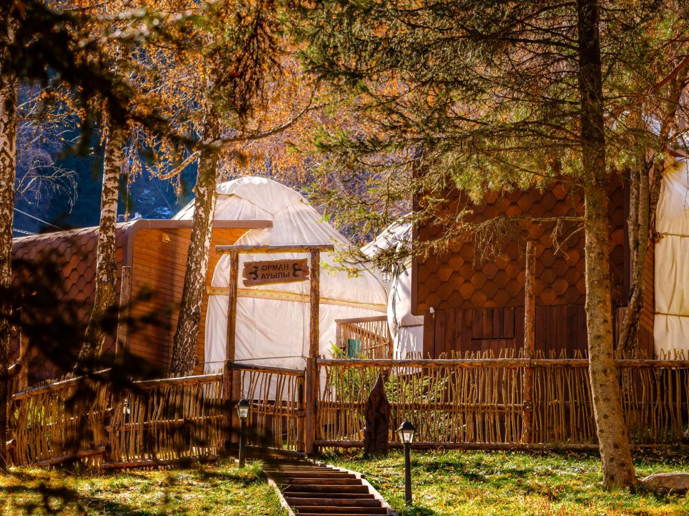 Юрта в этно-отеле «Орман Аулы», Oi-Qaragai Mountain Resort 4*