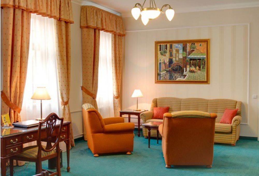 Junior Suite, Kolonada 4*