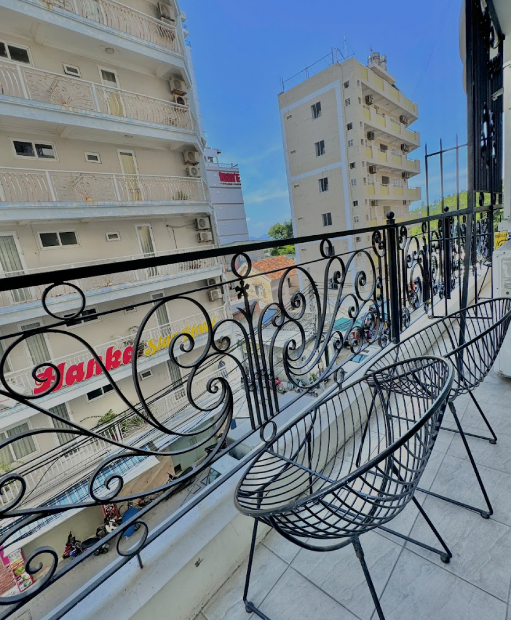 Executive Balcony CV/SV, Paris Nha Trang 3*