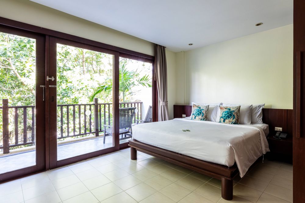 Deluxe Garden View/ Pool View, Arinara Beach Resort Phuket 4*