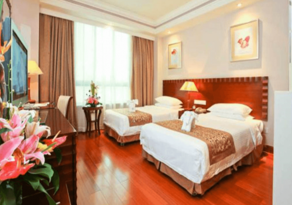 Deluxe courtyard room, Baohong Hotel 4*